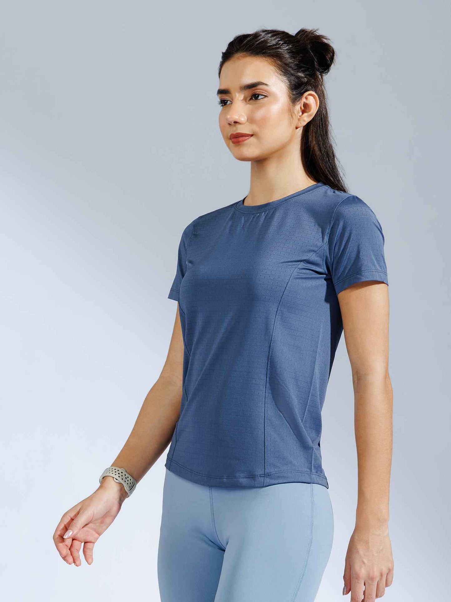 Momentum Tee – Women’s Lightweight Gym T-Shirt