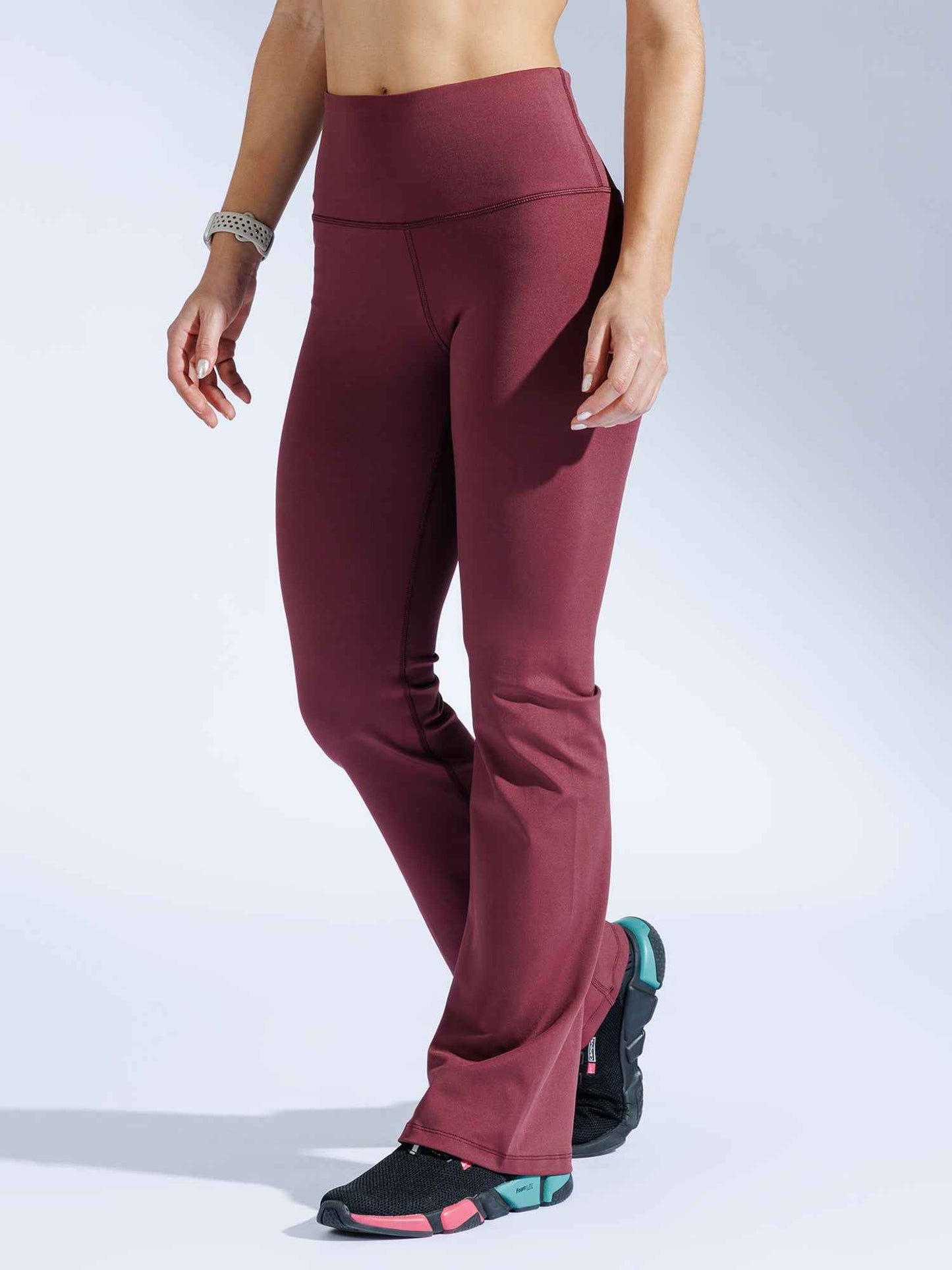 Cloud Stride Black Gym Flared Pants – Soft Stretch Activewear