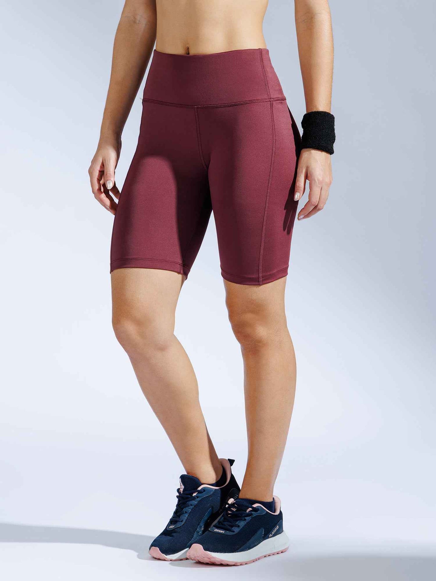 Momentum Legging 8” – Women’s High-Rise Training Leggings Mulled wine