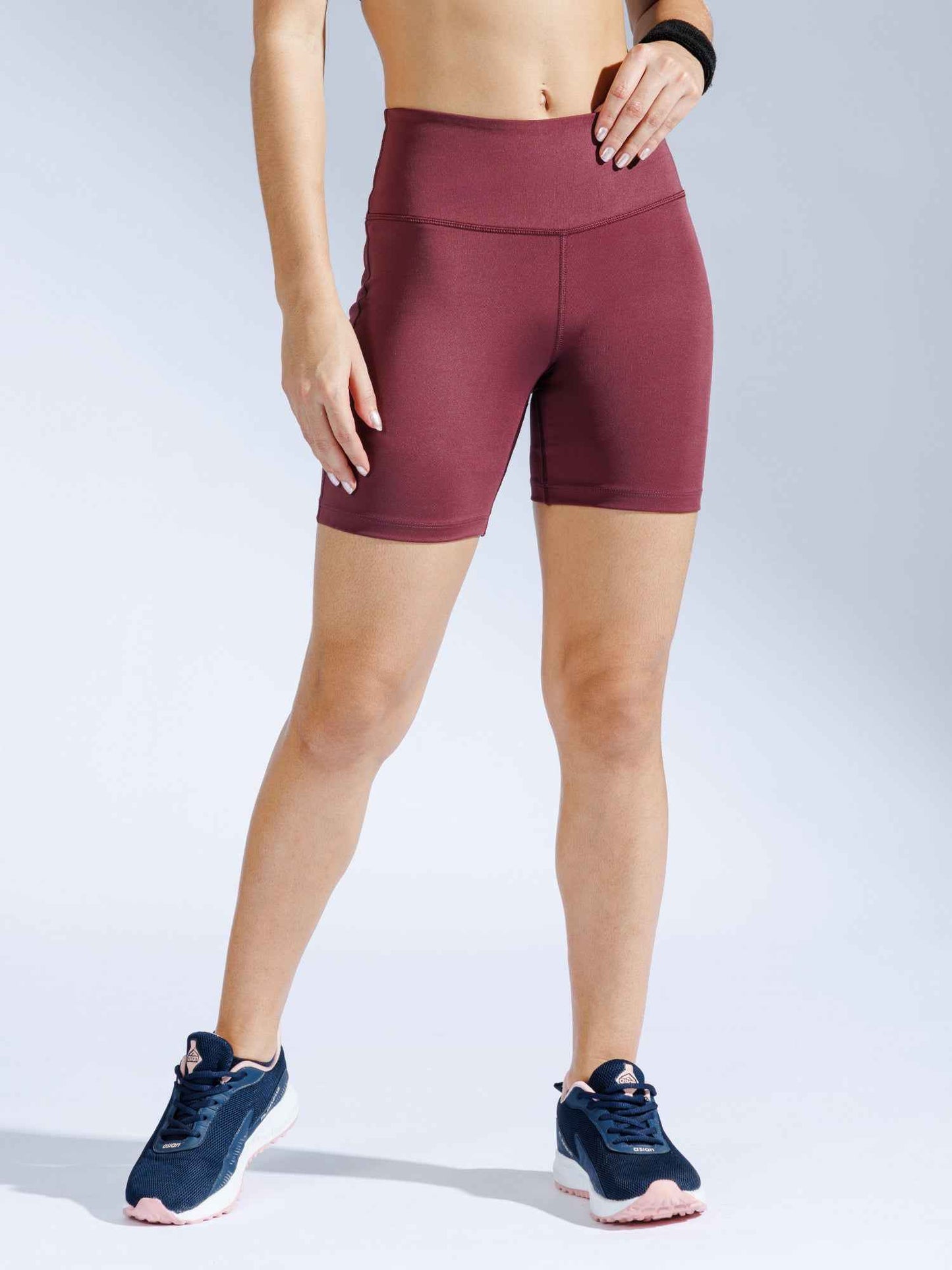 Ascent Edge Shorts 6” – Women’s High Waist Training Shorts