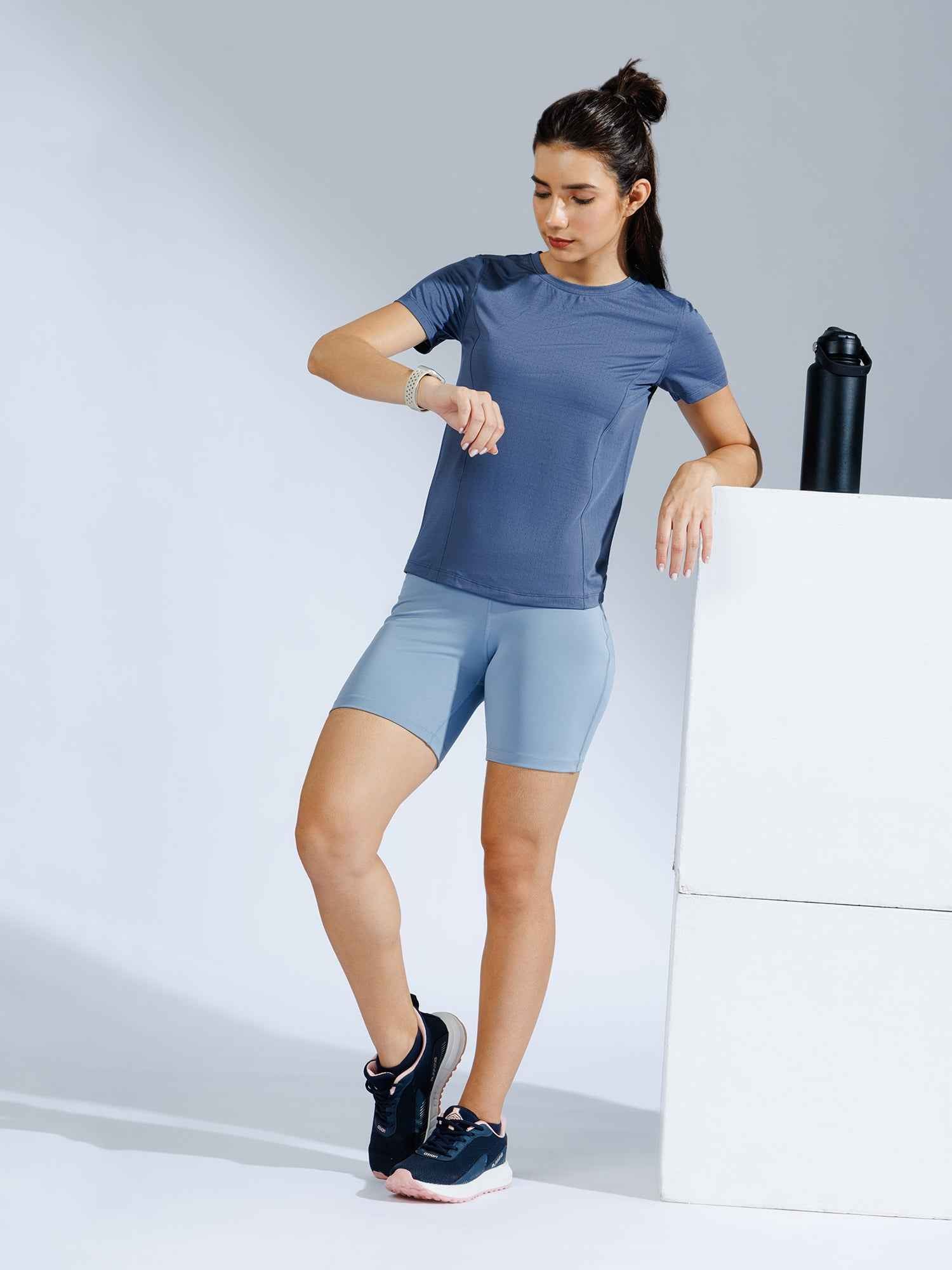 Momentum Tee Grey Blue