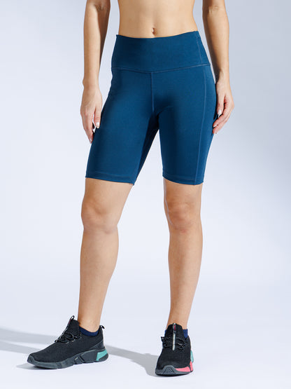 Momentum Shorts 8" Airforce