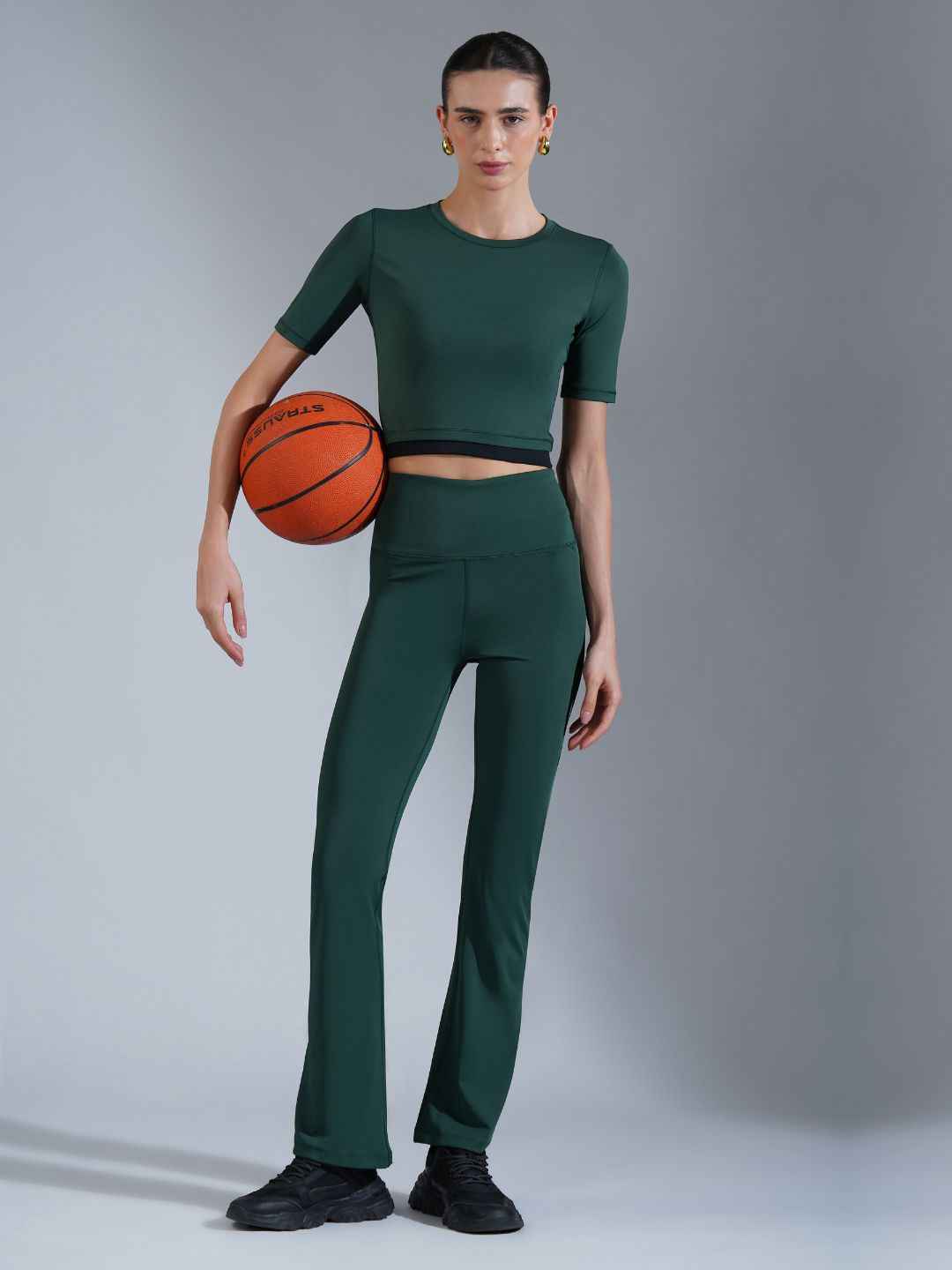 Core Crop top- Black Dark Green