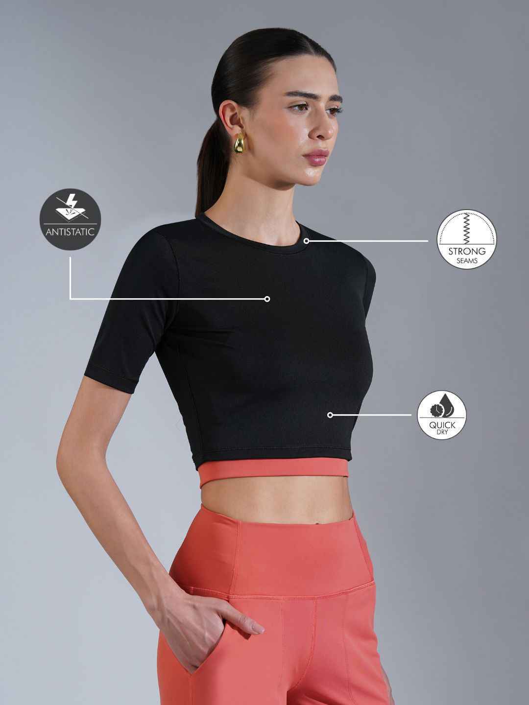 Core Crop top- Black Black